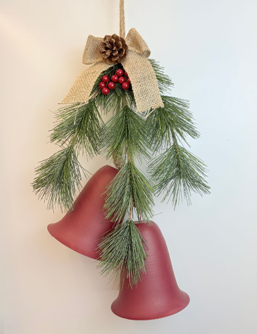 Red Trumpet Bell String